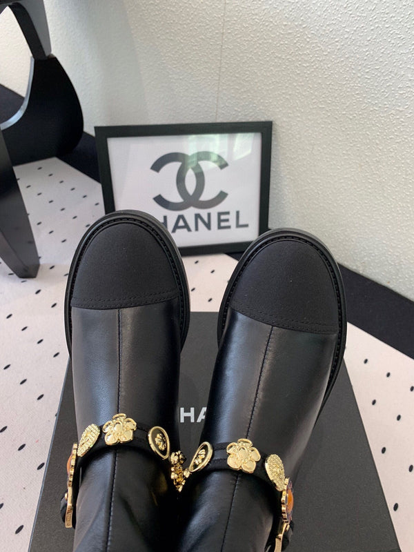 CC 24 Mold GHW Classic Ankle Boots 30mm Black Sheepskin 432512