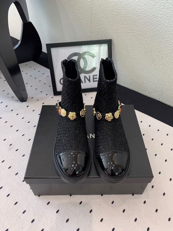 CC 24 Mold GHW Classic Ankle Boots 30mm Black Patent & Glitter 432514