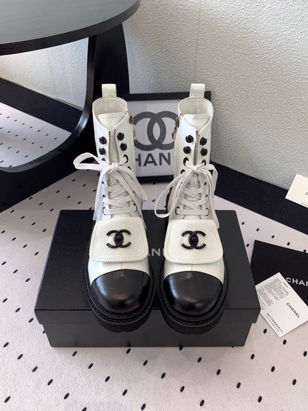 CC Split Toe Ankle Boot 40mm White Black Sheepskin Rubber 432518