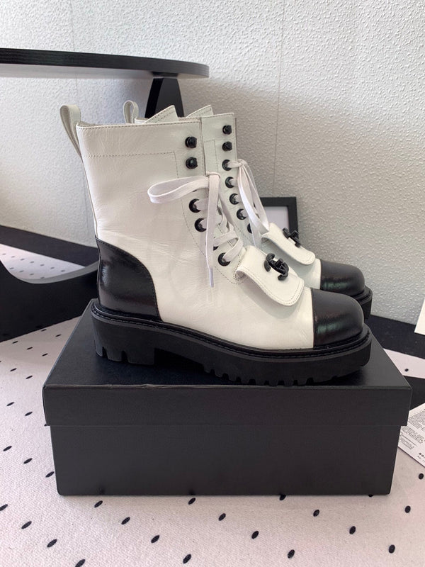 CC Split Toe Ankle Boot 40mm White Black Sheepskin Rubber 432518