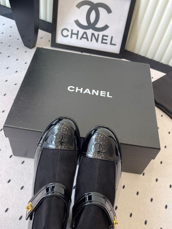 CC 25 Short Boot Black Suede Patent Leather 514102