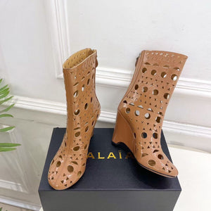 Alaïa Vienne Low-Cut Wedge Boots 90mm  Brown Suede Perforated