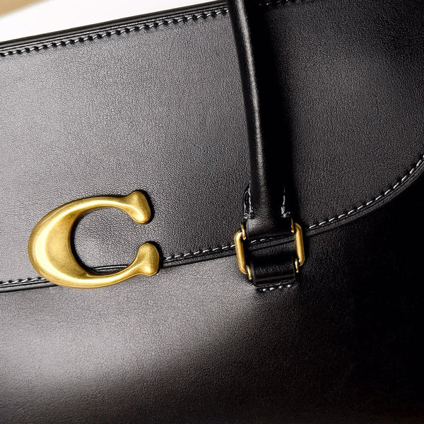 Coach Broome Carryall 30 in pelle di vitello nera