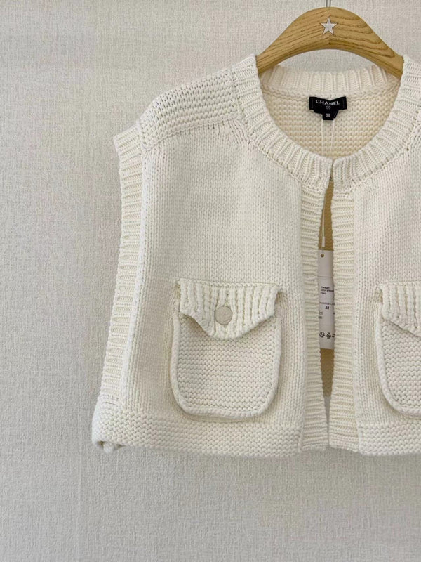 CC 25 White Cardigan Short-Sleeves Cotton