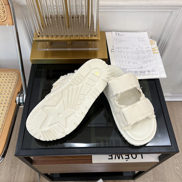 CD Dioract Slide In White Canvas