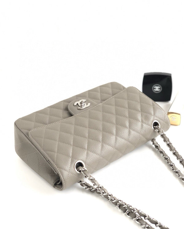 CC CLASSIC FLAP 25CM GRAY CAVIAR SILVER HARDWARE