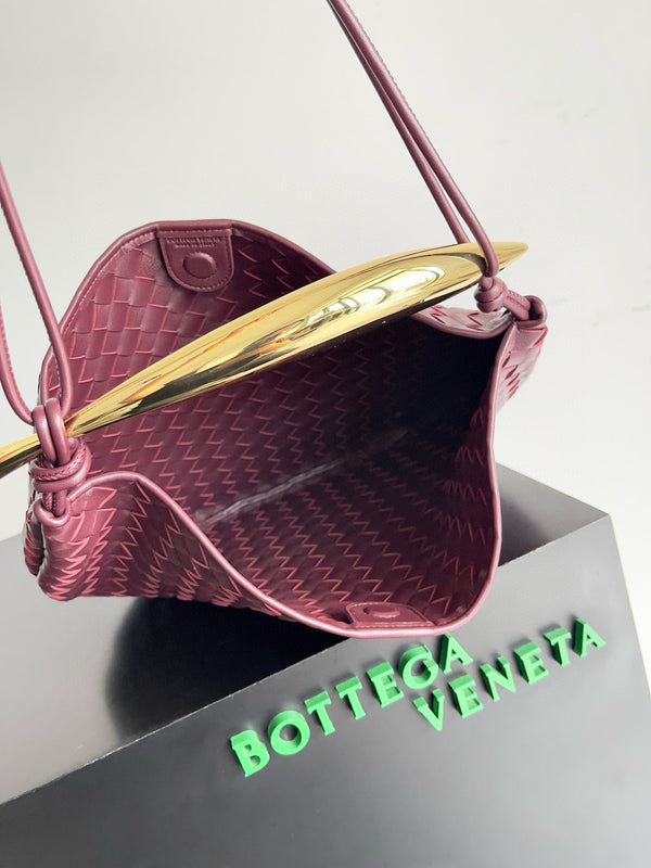 SARDINA 39 CON CATENA IN AGNELLO BAROLO