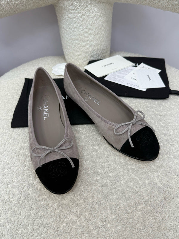 CC 25A Ballet Flat Dark Grey Black Suede