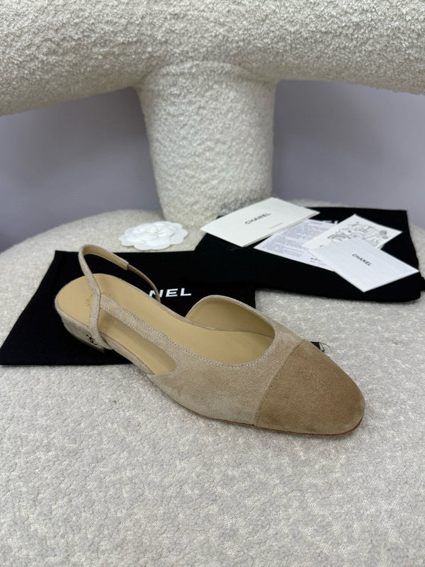 CC 25A Slingback Flat Dark Beige Suede