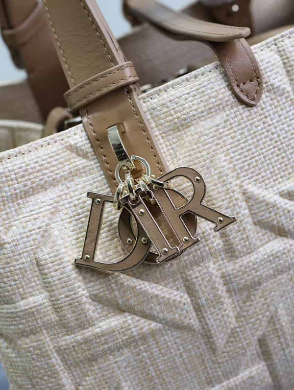 CD Toujours Medium Tote Bag 28cm Brown Coconut Fiber Weaving Paired with Cowhide