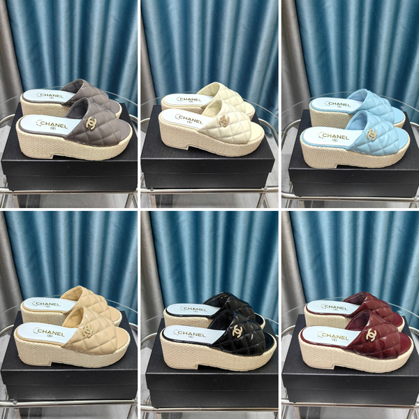 Sandalo con plateau CC 25 in pelle di vitello verniciata 10 cm