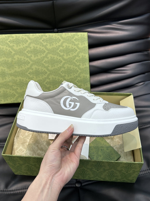 SNEAKERS GG IN PELLE BIANCA GRIGIA