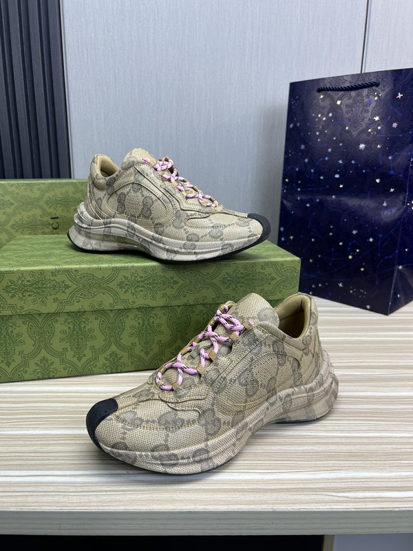 SNEAKERS GG RUN IN PELLE VERDE CHIARO