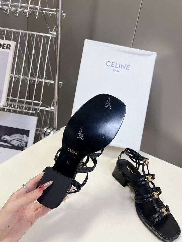 Sandalo CL Clemence Triomphe Multi Logo Oro In Pelle Di Vitello Nera