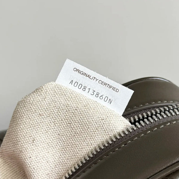 BV 25 Small Intrecciato Camera Bag 24.5cm Olive Green Cowhide HW