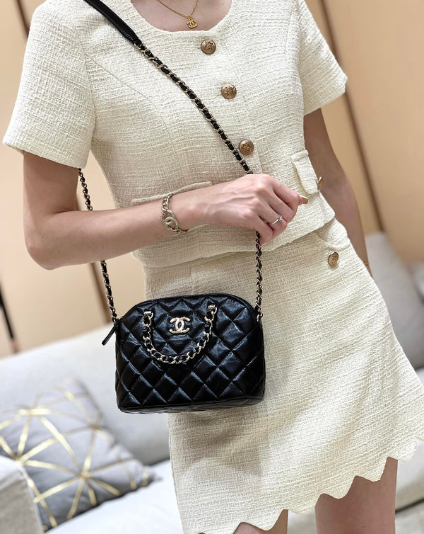 CC 24B AS5130 Small Shell Bag 20cm Black Polished Lambskin