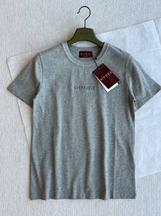 Gucci 25 Three-dimensional Embossed Letter Short-sleeved Top Cotton
