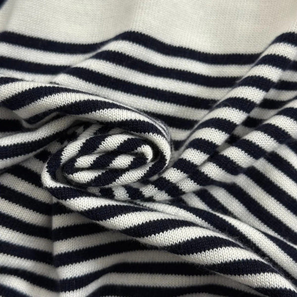 MIUMIU SLEEVELESS KNIT TOP STYLE 361