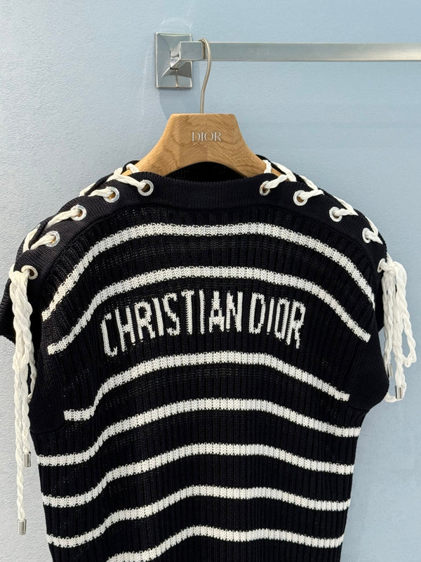 CD 25 Striped One-shoulder Knitted Short-sleeved Top Black Cotton