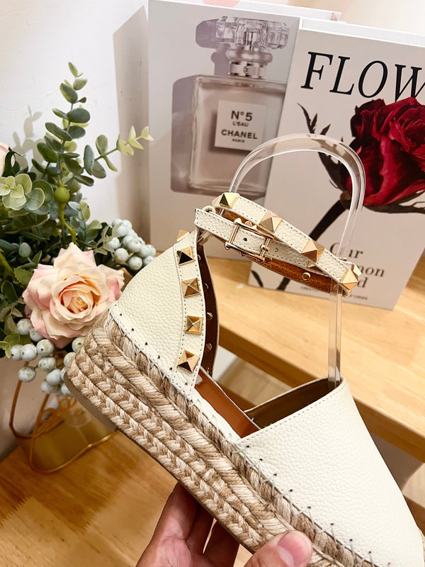 Valentino Rockstud Espadrille Sandals White Leather 240597