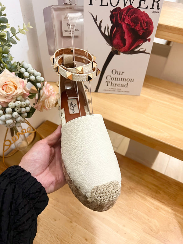 Valentino Rockstud Espadrille Sandals White Leather 240597