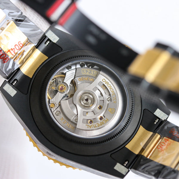 Rolex Sea-Dweller 43mm Silver Black