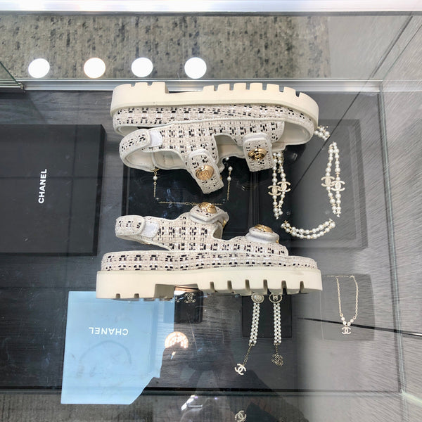 DAD SANDAL IN WHITE MIX BLACK TWEED FABRIC