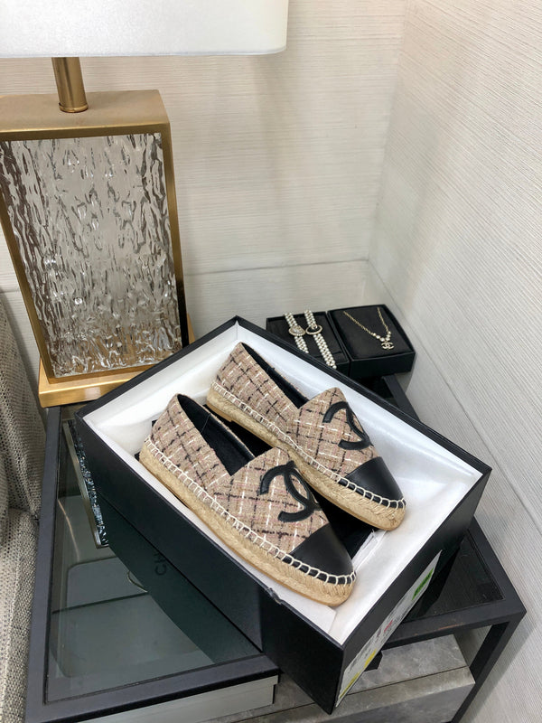 ESPADRILLE CAMEL BEIGE TWEED FABRIC AND BLACK CALFSKIN FLATS