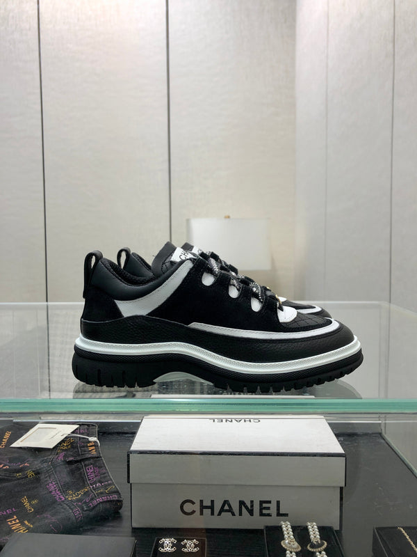 LOW TOP CASUAL SHOES IN BLACK MIX WHITE LAMBSKIN AND SUEDE