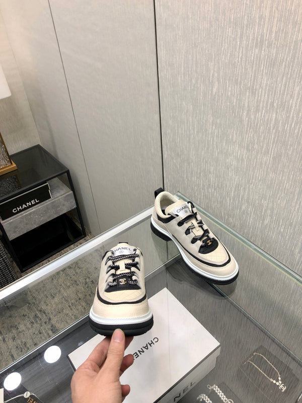 LOW TOP CASUAL SHOES IN BISQUE BEIGE LAMBSKIN AND SUEDE