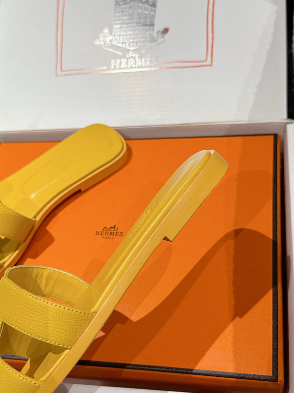 HM 25 Oran Sandal Dark Yellow Epsom