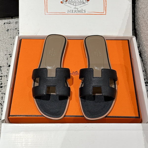 Sandalo Oran HM 25 Pelle di vitello Epsom Etoupe nera