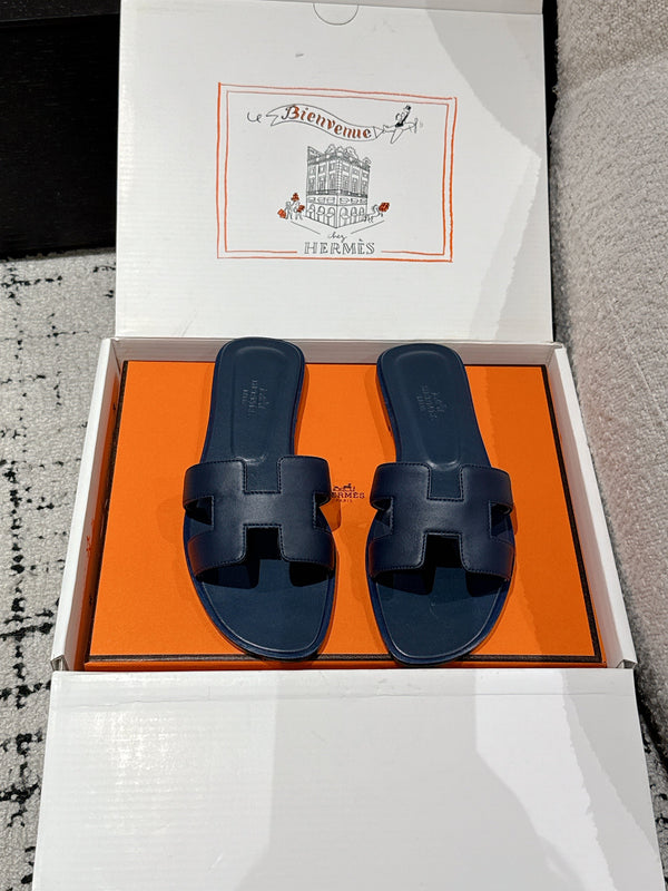 HM 25 Oran Sandal Dark Blue Calfskin