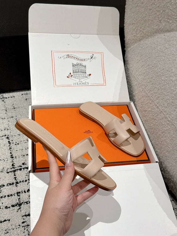 Sandalo HM 25 Oran in pelle di vitello color carne