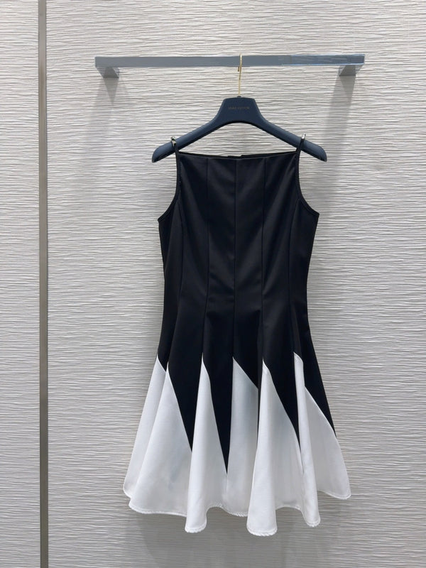 LV 25 Elegant Hepburn Style Suspender Dress Black White Polyester Wool