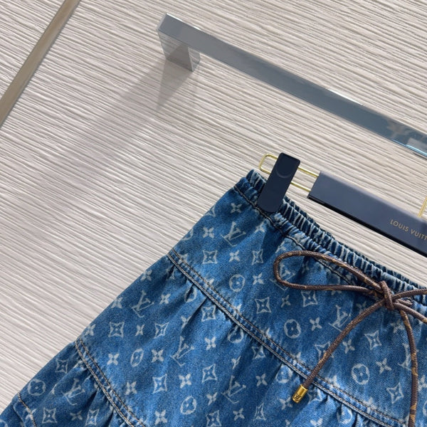 LV 25 Both Muscular Soft Denim Skirt Blue Cotton