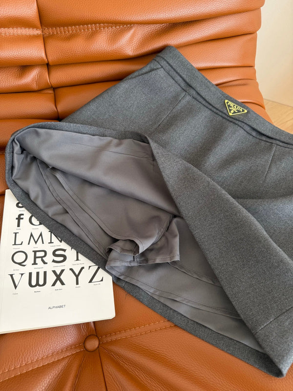 Prada 25 Skirt Black and Gray Wool