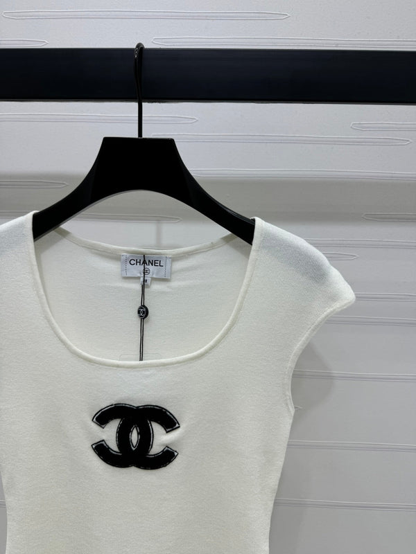 Chanel 25 White Tank Top Square Neck Knitted