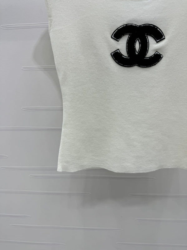 Chanel 25 White Tank Top Square Neck Knitted