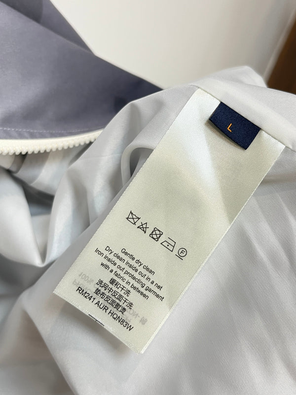 LV BLACK GRADIENT JACKET 238900