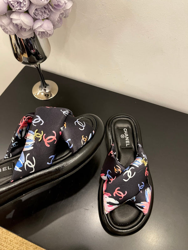 CC 25 Platform Slide Black Cloth Sheepskin 334738