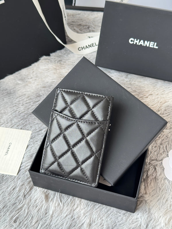 CC Carld Holder Black Sliver-tone Metal Lamskin 242674