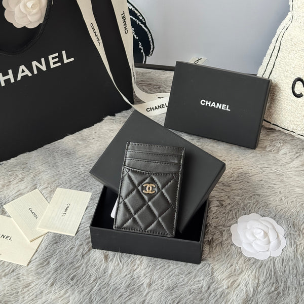 CC Carld Holder Black Sliver-tone Metal Lamskin 242674