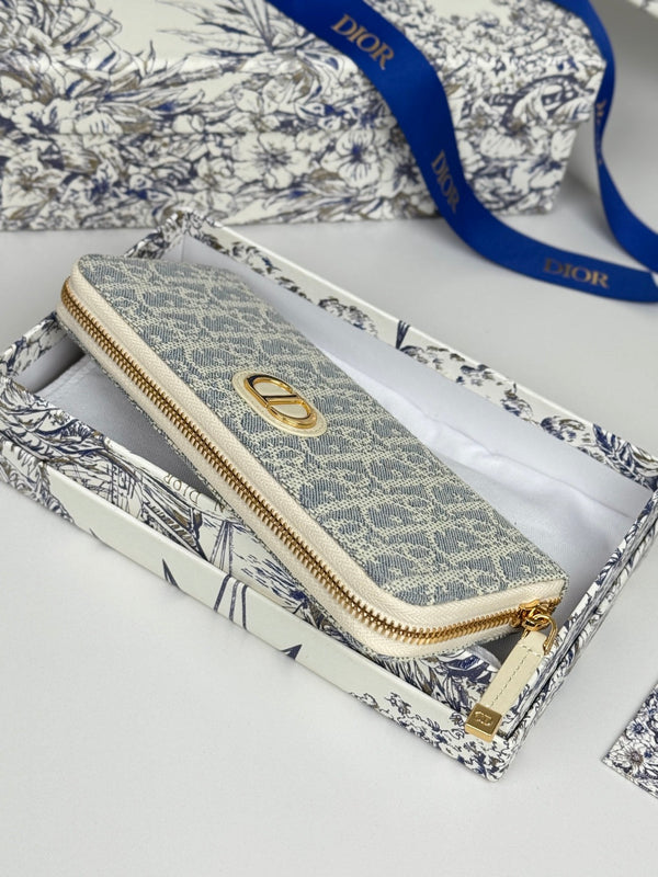 CD 30 Montaigne Voyageur Slim 19.5cm White Grey Jacquard 258608