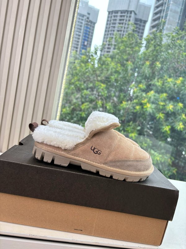 UGG Australian Shepherd Theia Warm Taupe Wool Suede 525933