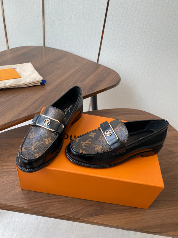 LV Academy Loafer Brown Monogram Canvas & Black Patent Leather 477728