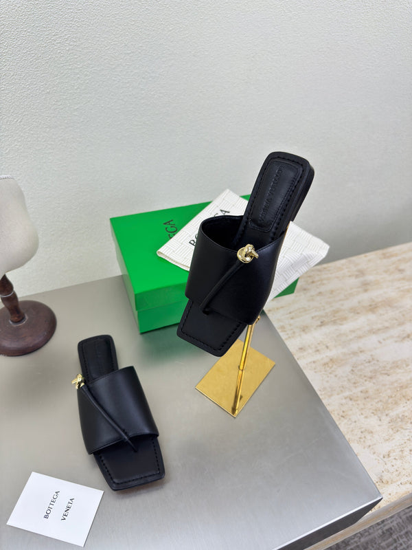 BV 25s Solstice Flat Thong Calfskin GHW