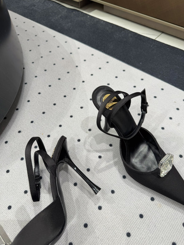 HARLOW PUMPS IN BLACK SATIN CREPE AND CRYSTALS