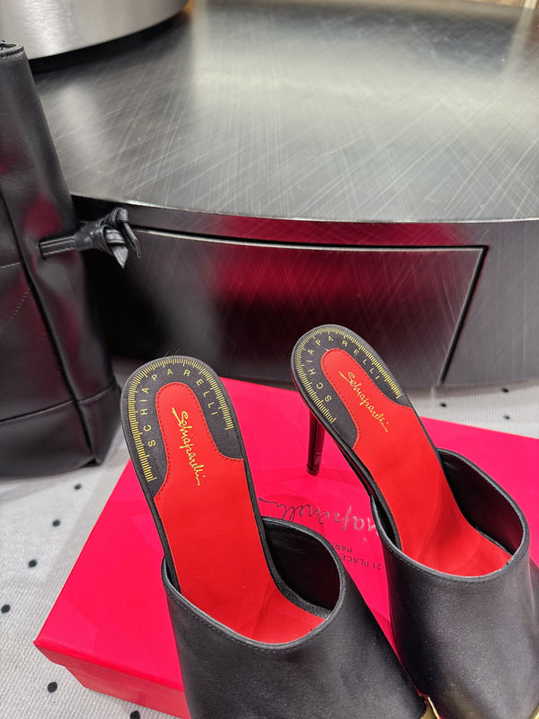 CL 25 Elsa Schiapar Mules Black Gold Silk 321607