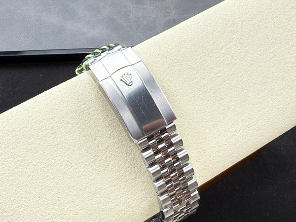 Rolex Sky-Dweller 42mm Silver White